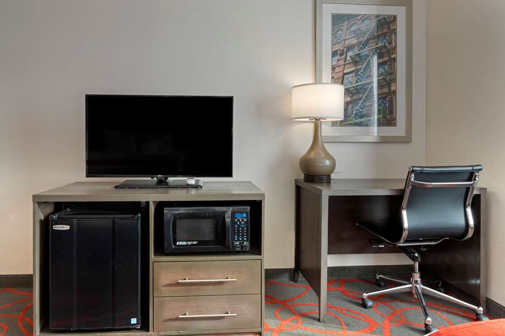 Comfort Inn & Suites near Stadium - photo 32