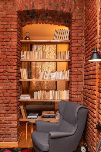 Stylish 1BR apt Close to Rustaveli Avenue