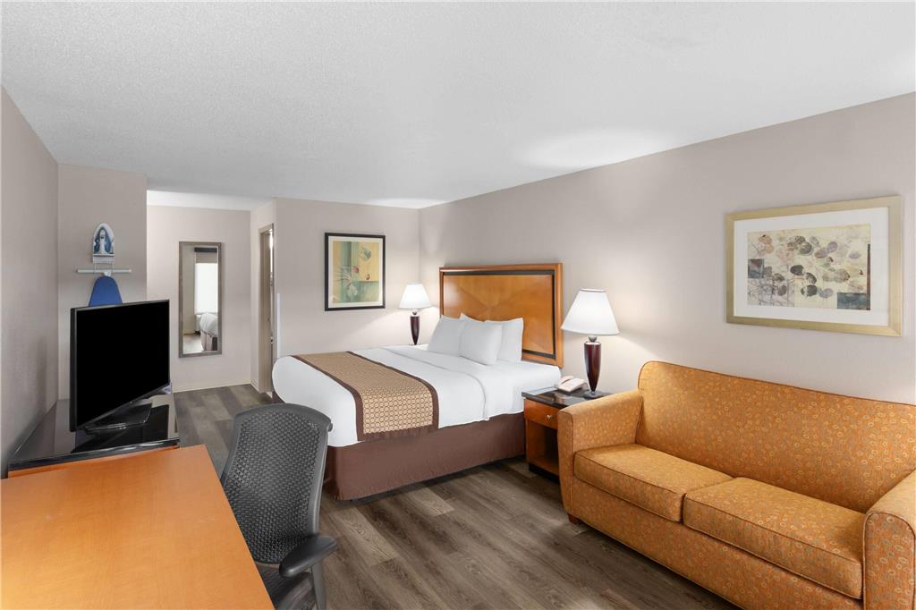 Baymont by Wyndham Knoxville I 75 - photo 25