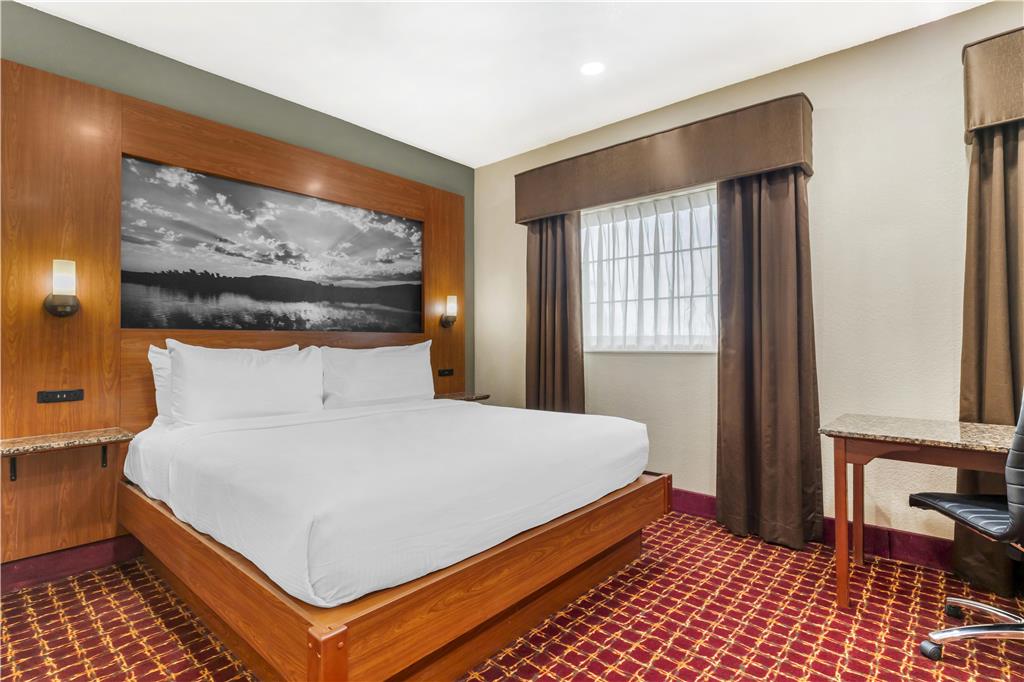 Best Western Plus Yukon - photo 30