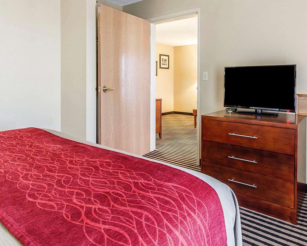 Comfort Inn Owatonna near Medical Center - photo 33