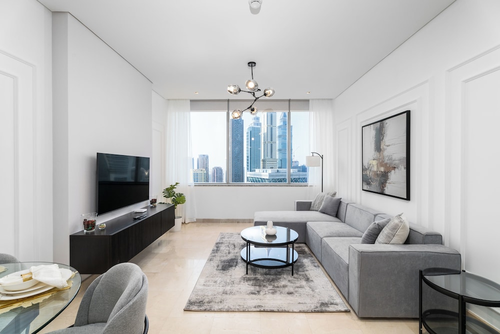 Nasma Holiday Homes Sky Gardens — 4-Star Luxury Hotel in Dubai, United Arab Emirates
