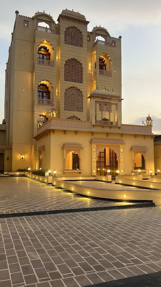 Hotel Anand Bagh Eraya Hotels — Phulera