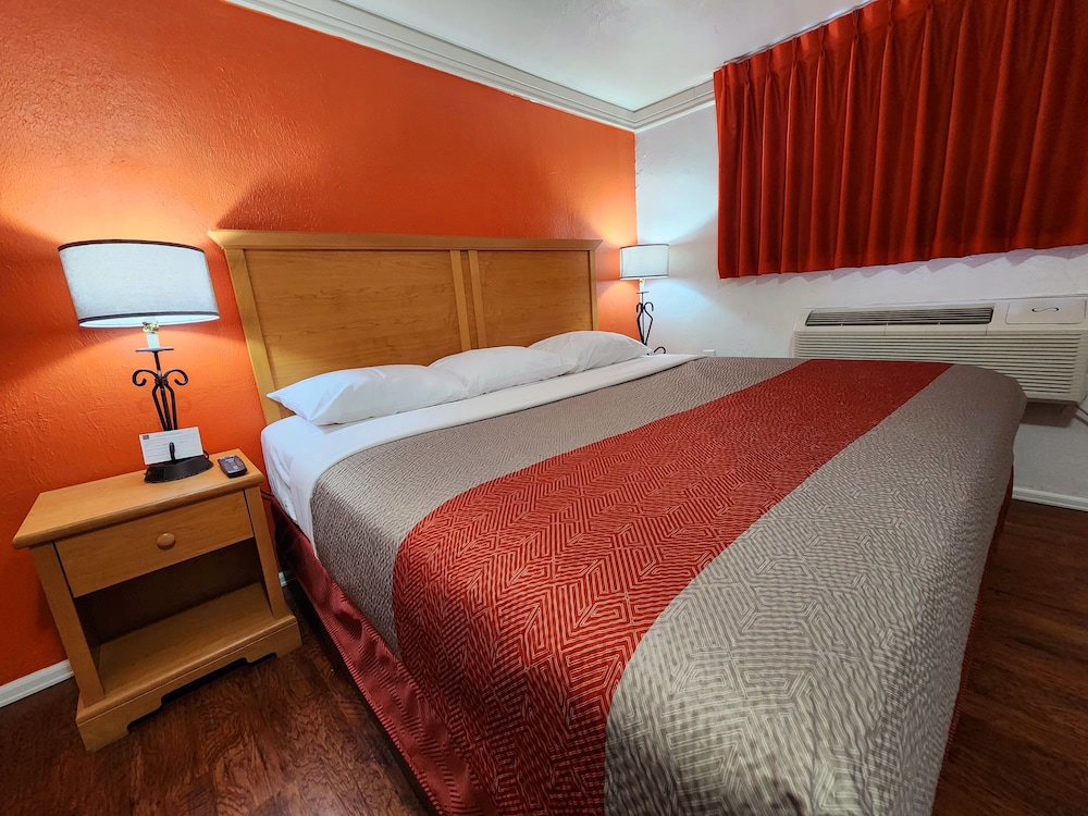 Motel 6 Canon City CO in Canon City, United States