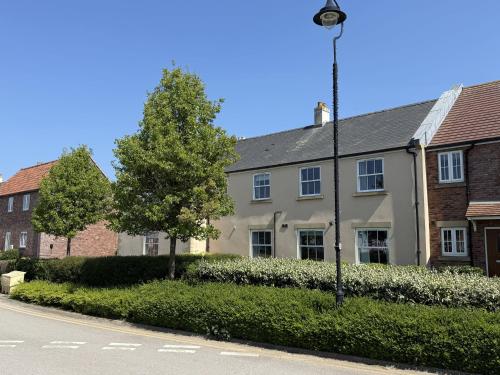 Bliss On The Bay Part of the The Bay Filey Holiday Village with pool gym and direct beach access pub restaurant tennis and meadows walks