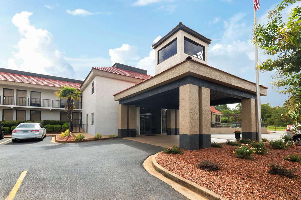 Ramada by Wyndham Bainbridge — Bainbridge — photo 2