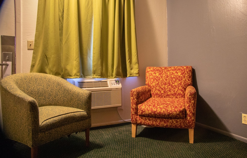 Travel Inn In Phoenix - photo 9