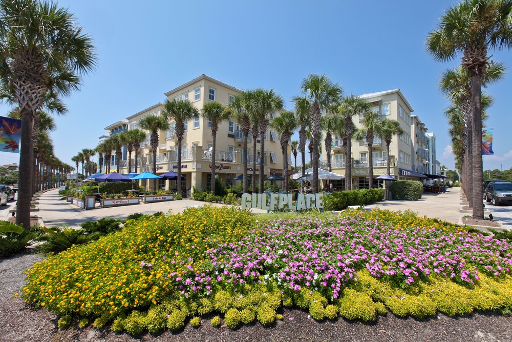 Gulf Place Community in Santa Rosa, United States