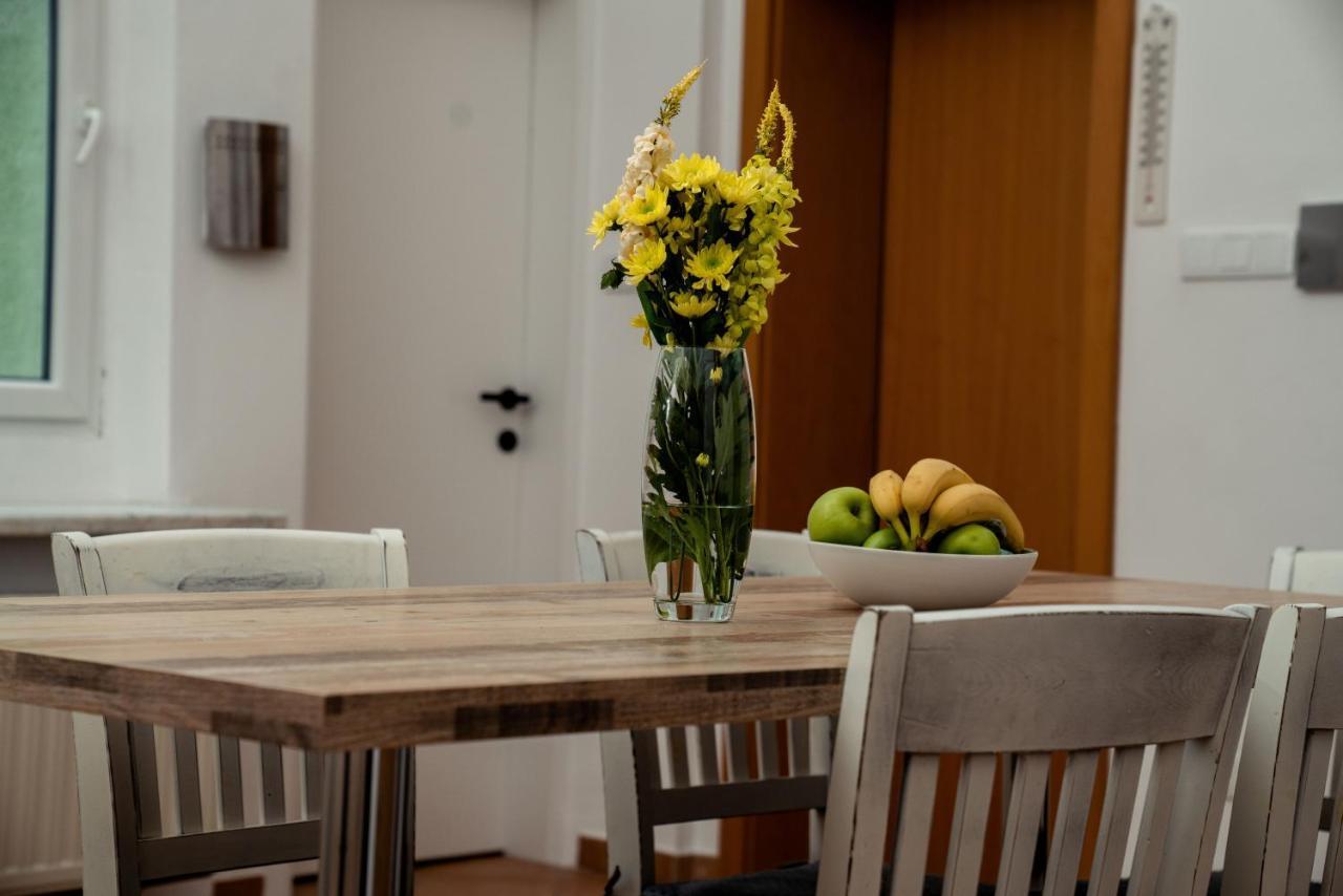 Bessemer Charming Cottage with Garden — 4-Star Luxury Hotel in Vienna, Austria