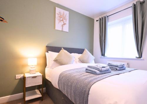 Central Getaway House with Parking Garden Wi Fi — 4-Star Luxury Hotel in Stafford, United Kingdom