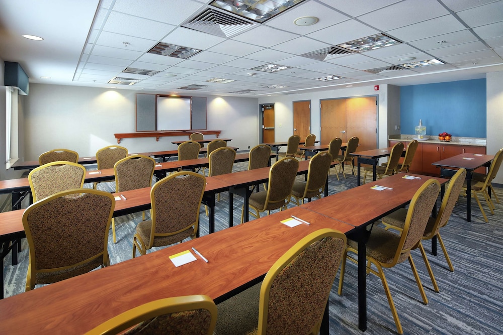 Hampton Inn & Suites Tucson East Williams Center - photo 34