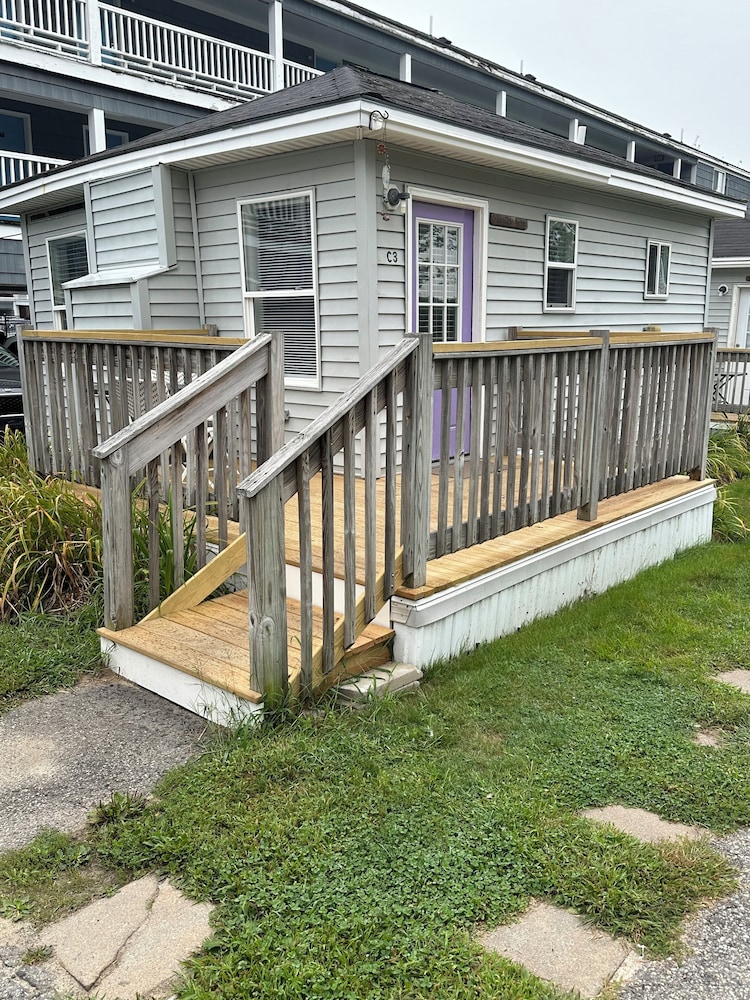 Grand Beach Inn - photo 36