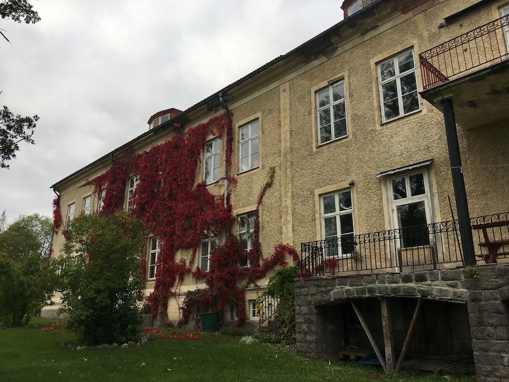 Lindsbergs Kursgard And Hostel 12926583 — Falun