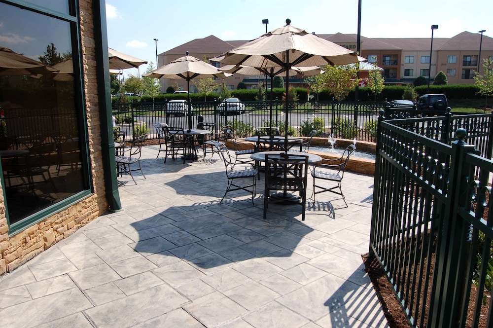 Hilton Garden Inn Bowling Green - photo 79