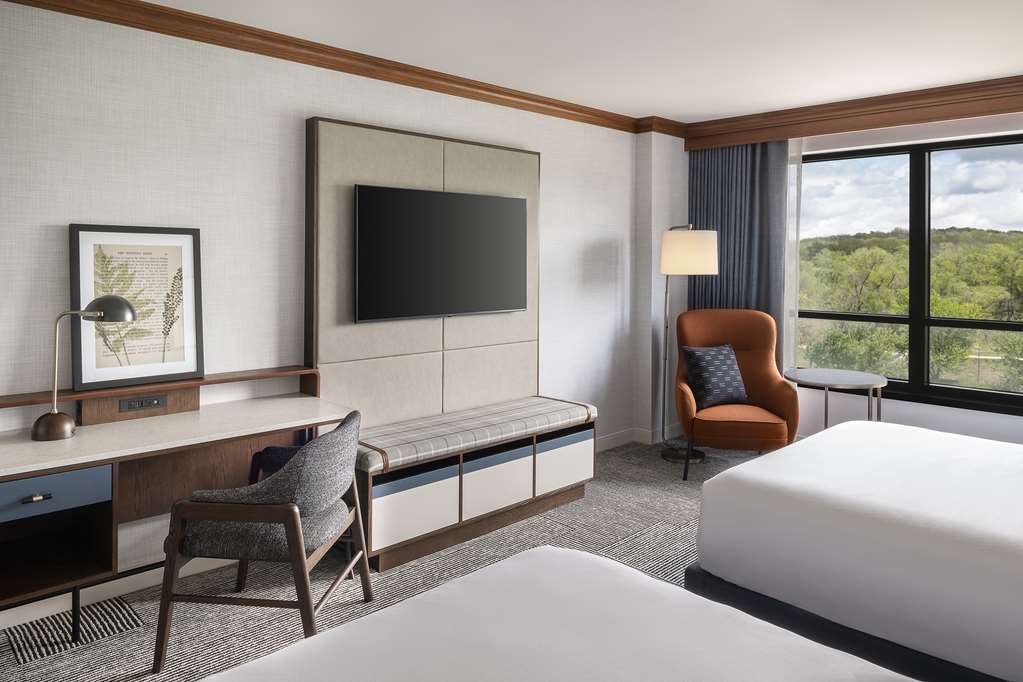 Hyatt Regency Coralville - photo 11