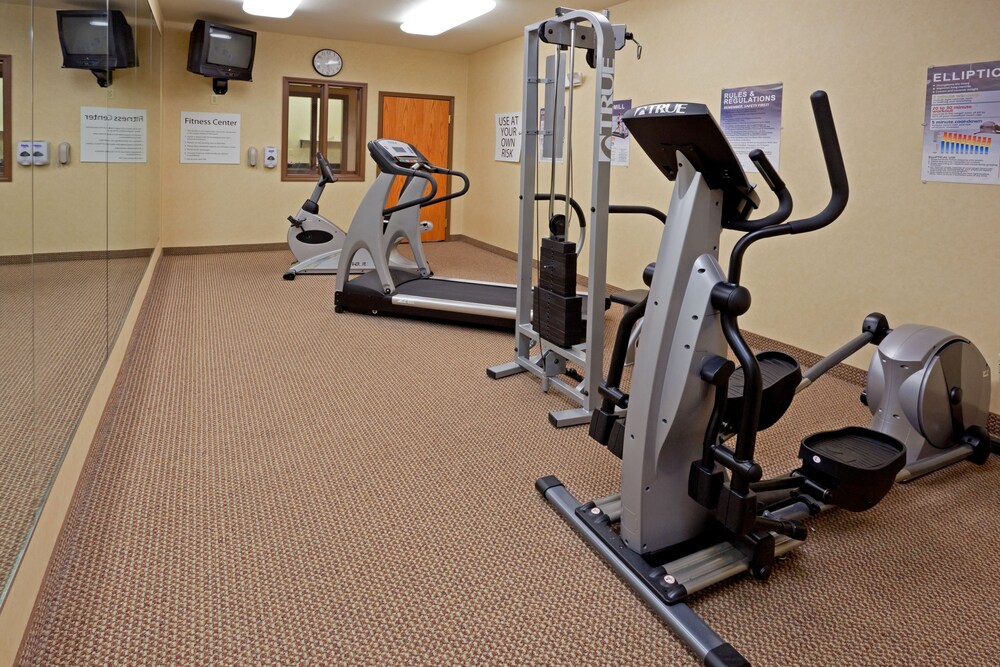 Holiday Inn Express Syracuse Fairgrounds by IHG - photo 31