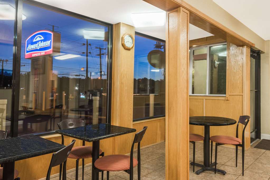 Howard Johnson by Wyndham Hartford South Rocky Hill - photo 23