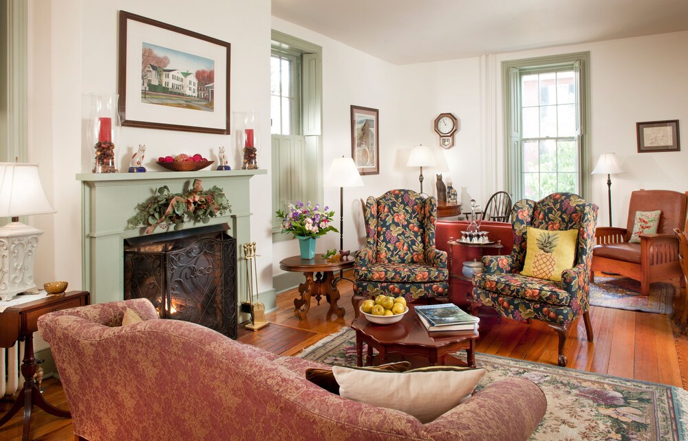 Thomas Shepherd Inn — Shepherdstown — photo 2