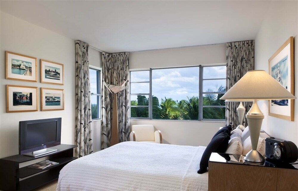 South Seas Hotel - photo 11