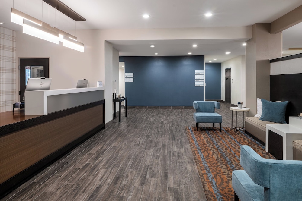 Garner Hotel Clarksville Northeast by IHG - photo 40