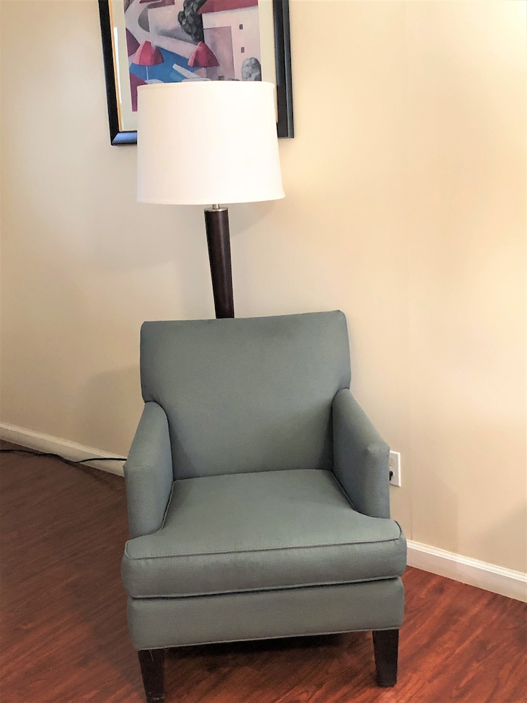 Blue Coast Inn and Suites - photo 14