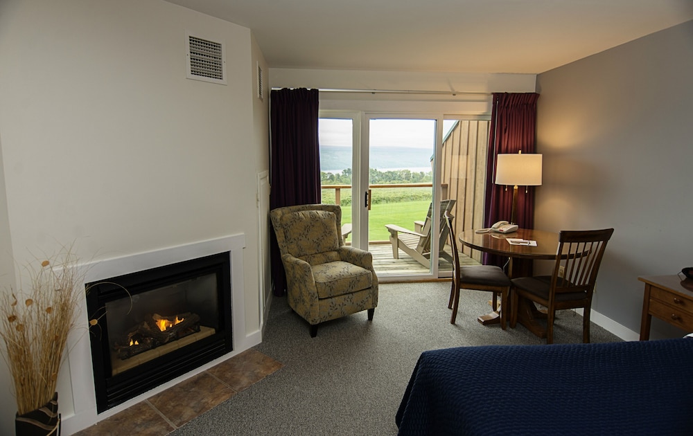 The Inn at Glenora Wine Cellars - photo 7