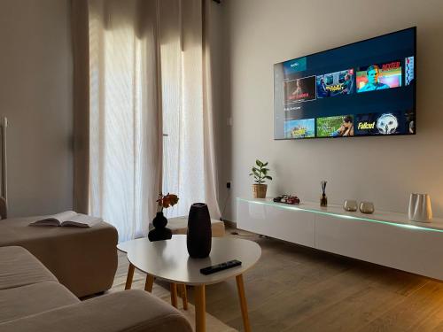 West Comfort — 4-Star Luxury Hotel in Athens, Greece