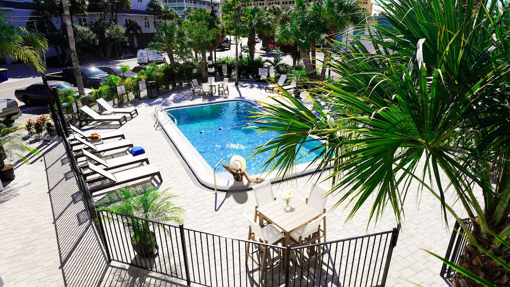 Ivory Sands Beach Suites - photo 38