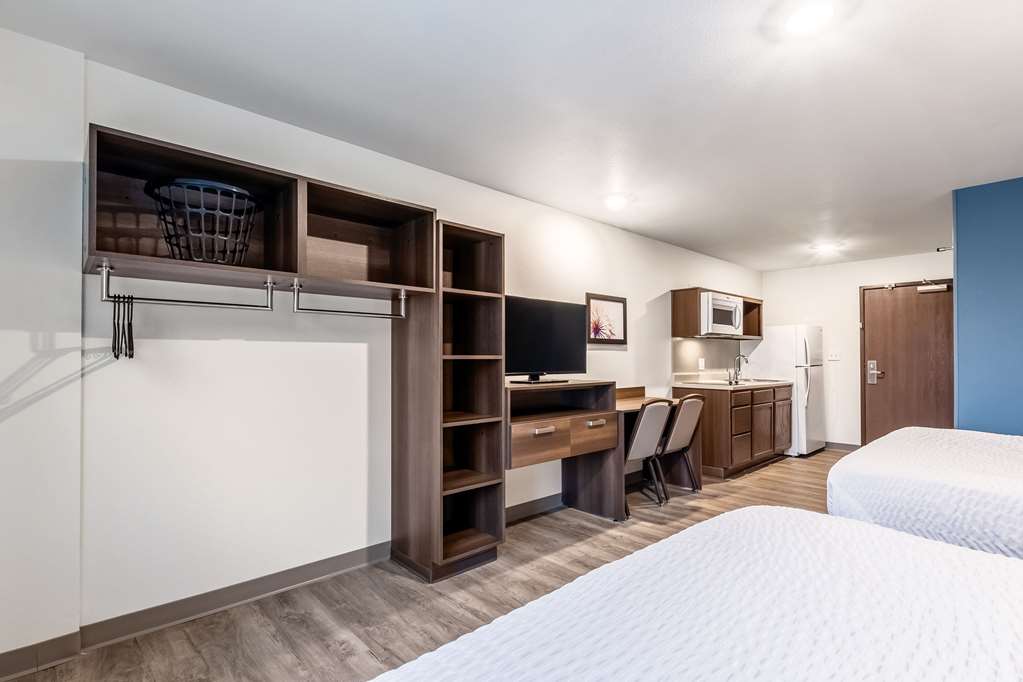 WoodSpring Suites Indianapolis Castleton - photo 19