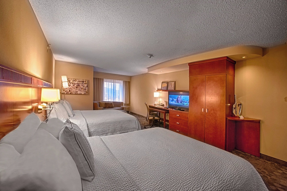 Courtyard by Marriott Wall at Monmouth Shores Corporate Park - photo 15