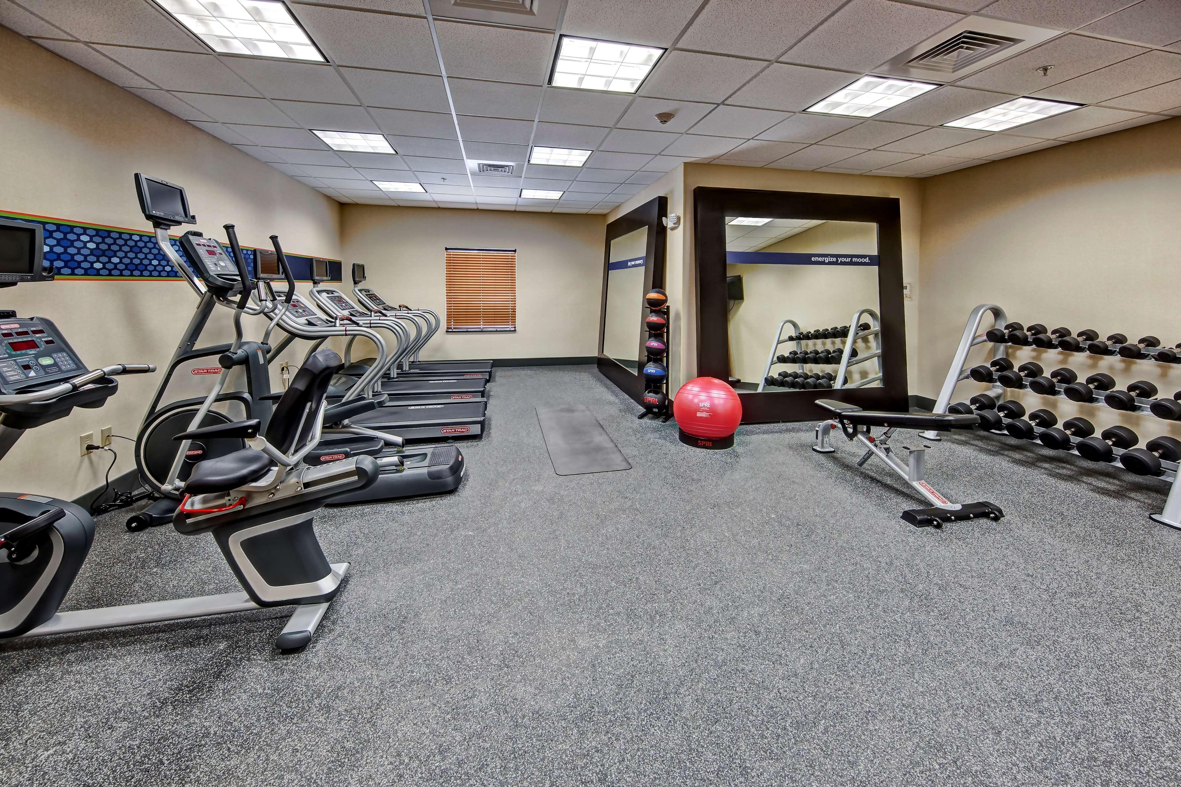 Hampton Inn Indianola - photo 10