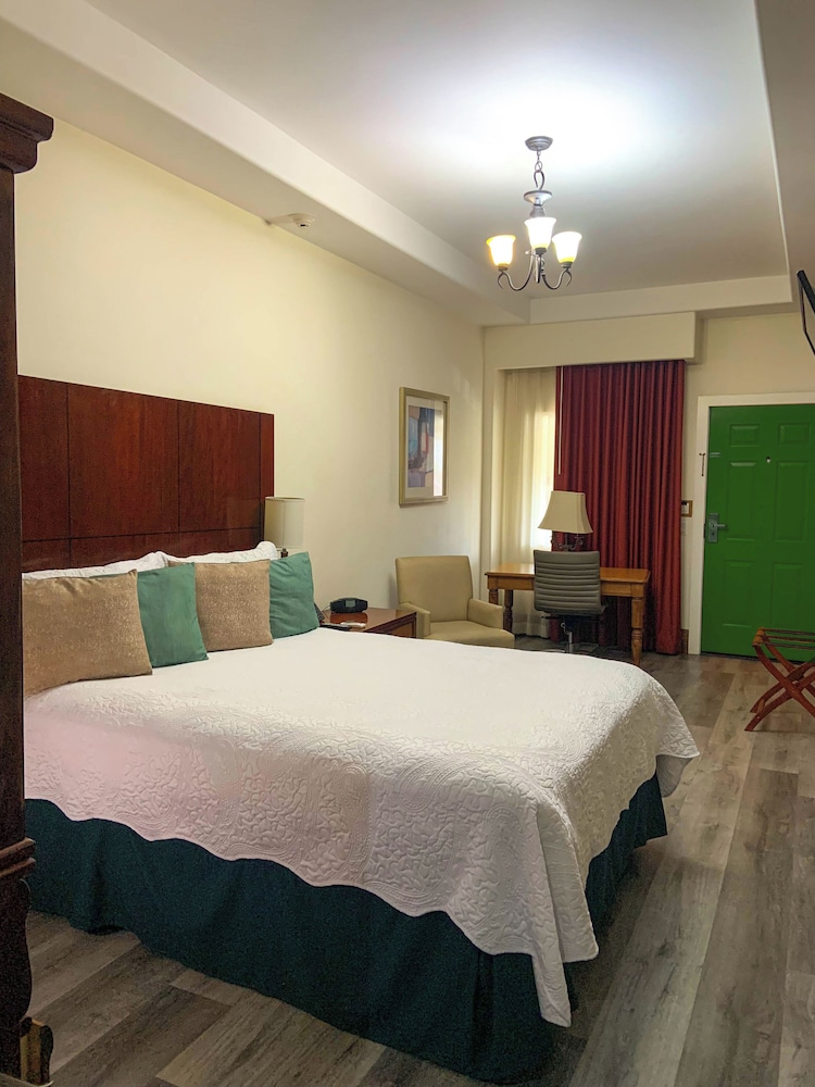 Hotel Hacienda Santana