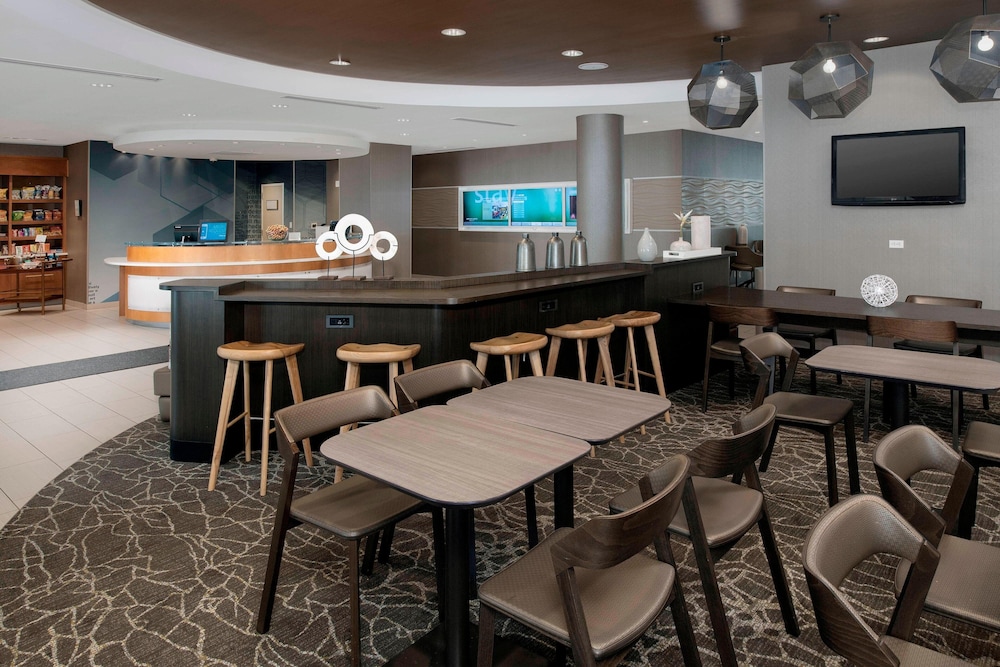 SpringHill Suites Alexandria - photo 14