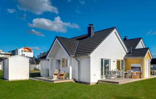 Schleibrise - carbon neutral hotel in Unknown City