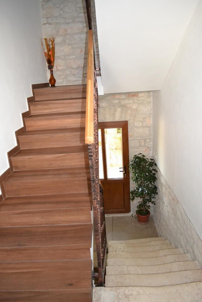 Guesthouse Bale — 4-Star Luxury Hotel in Bale, Croatia