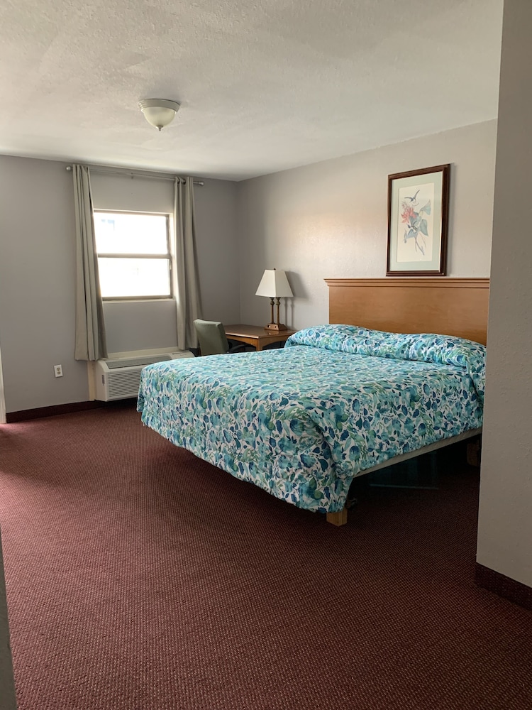 Bayfront Inn Biloxi - photo 14
