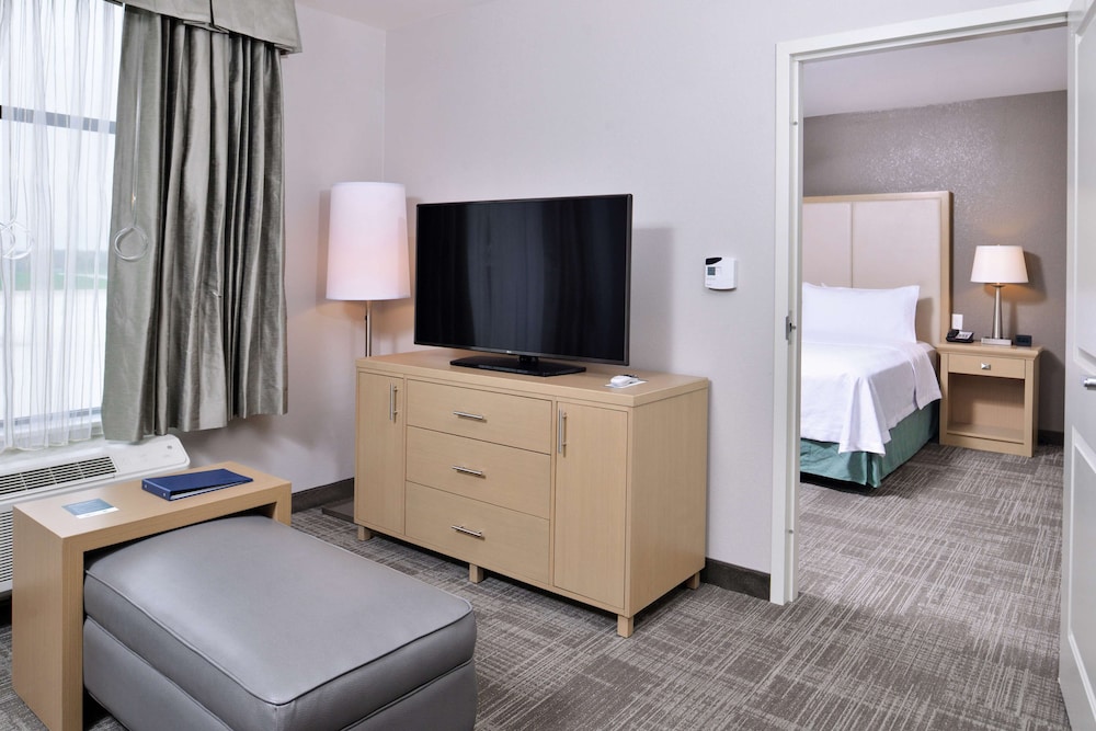 Homewood Suites by Hilton Des Moines Airport - photo 19