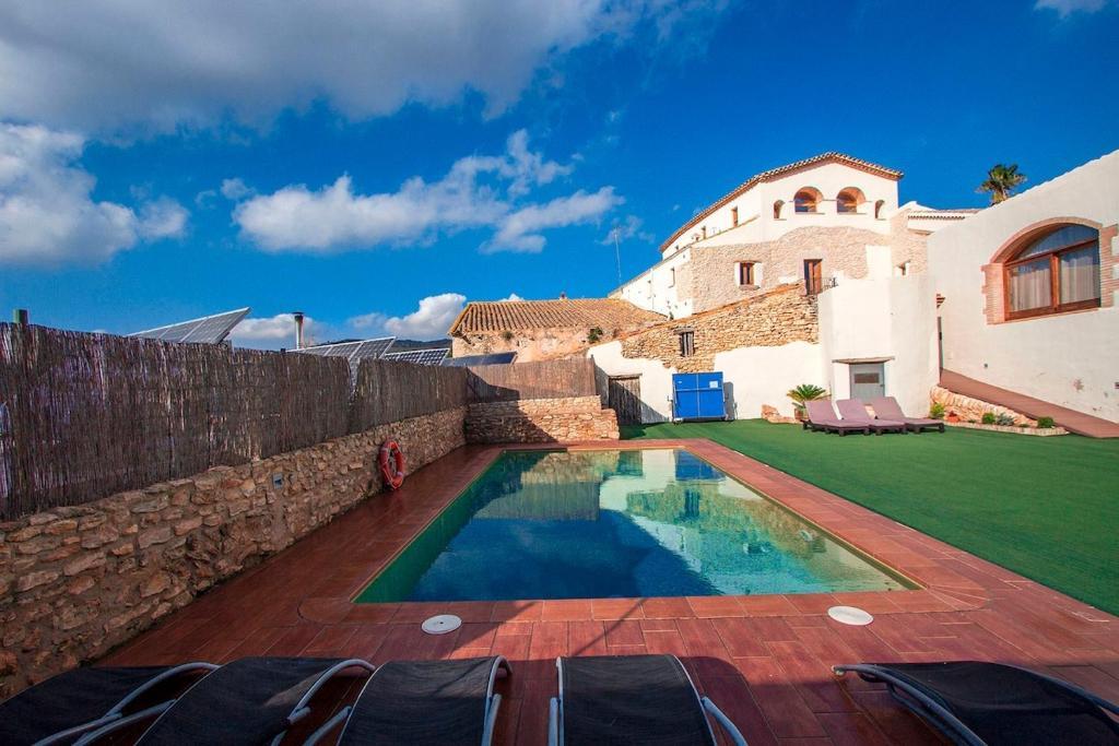 Catalunya Casas Captivating Villa in the Vineyard close to Sitges — 4-Star Luxury Hotel in La Bisbal Del Penedes, Spain