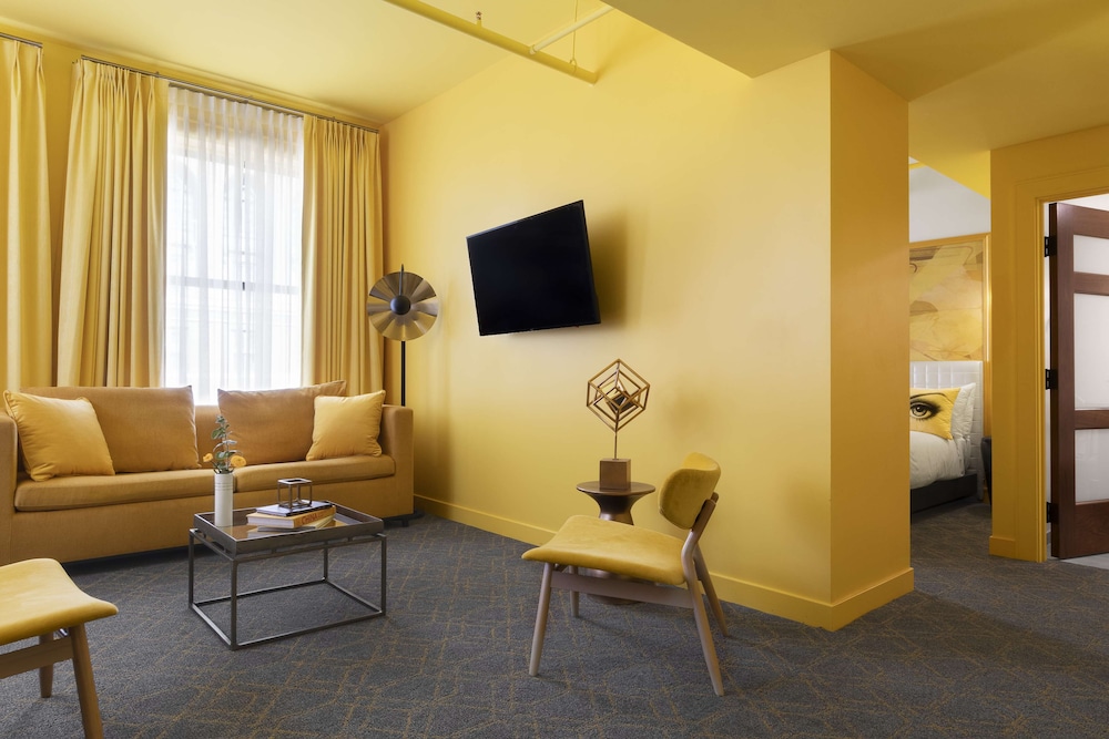 Angad Arts Hotel St. Louis Tapestry Collection by Hilton - photo 74