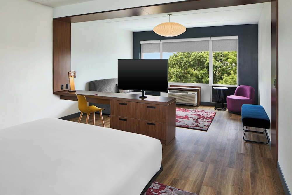 Aloft Raleigh - photo 11
