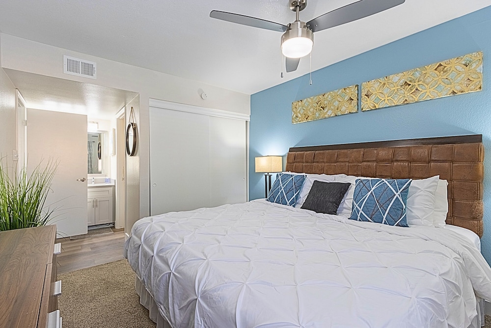 Comfortable 2BR Near Stone Creek Pool Access C254 — 4-Star Luxury Hotel in Phoenix, United States