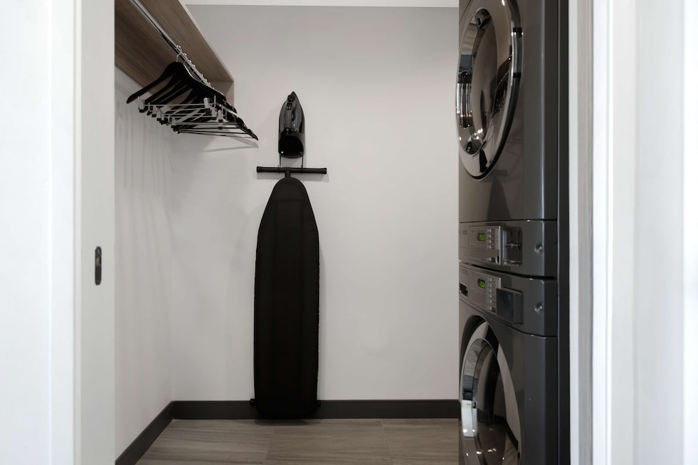 Home2 Suites by Hilton Anderson Downtown - photo 16