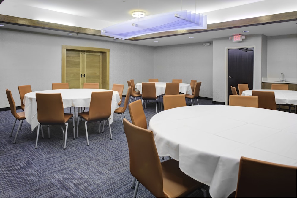 Holiday Inn Express Chester by IHG - photo 28