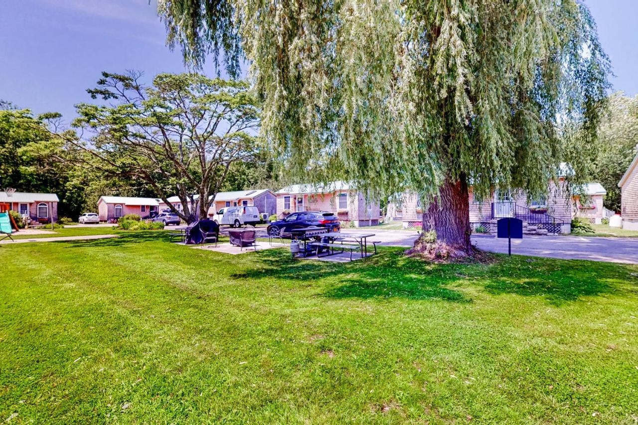 Shorebreeze Inn - photo 36