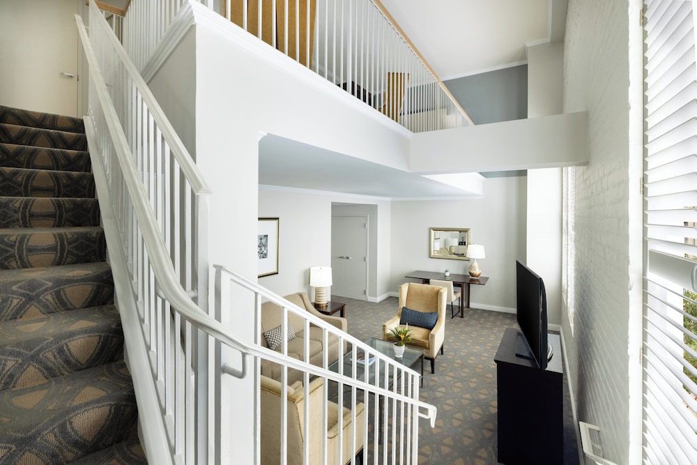 The Riverfront Hotel New Orleans - photo 10
