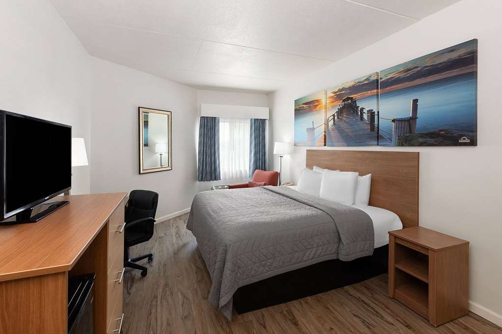 Days Inn by Wyndham Biloxi Beach - photo 14