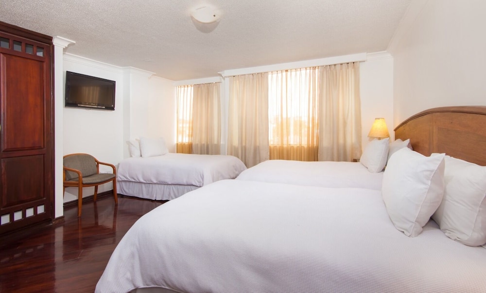 Hotel Tourblanche — Quito — photo 2