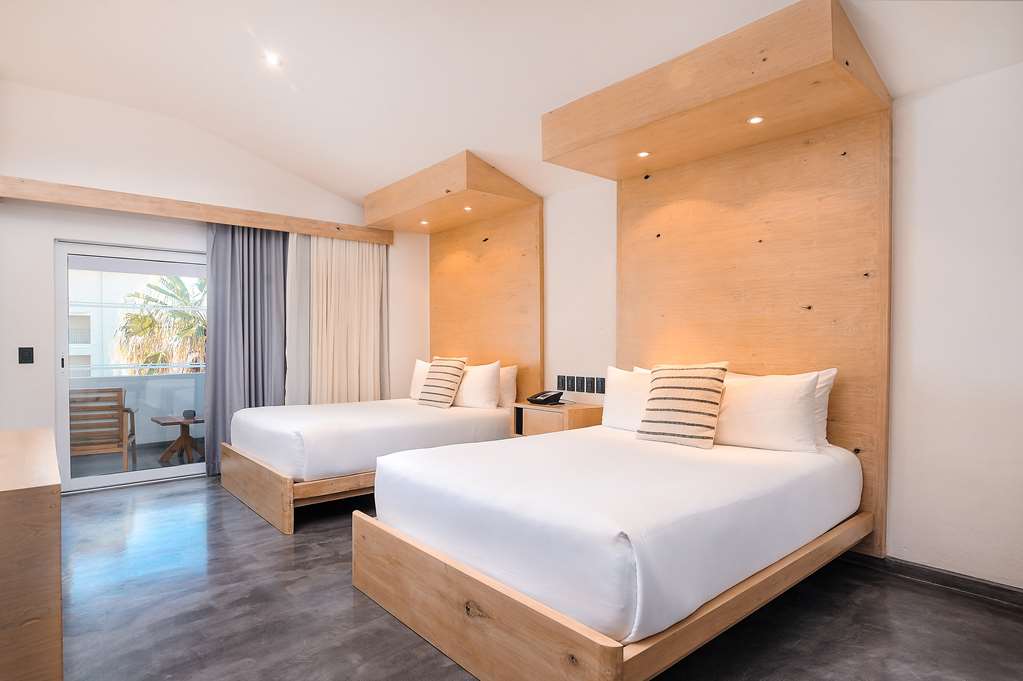 Deluxe Double Suite Bahia Hotel & Beach House