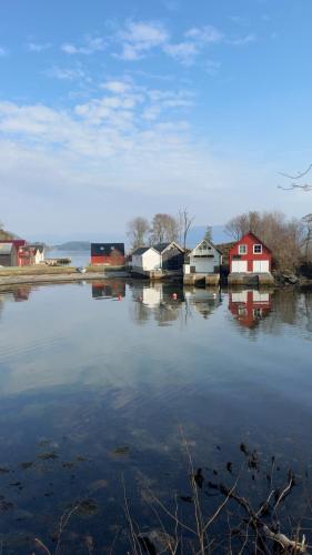 Large villa with boathouse — 4-Star Luxury Hotel in Lunde, Norway