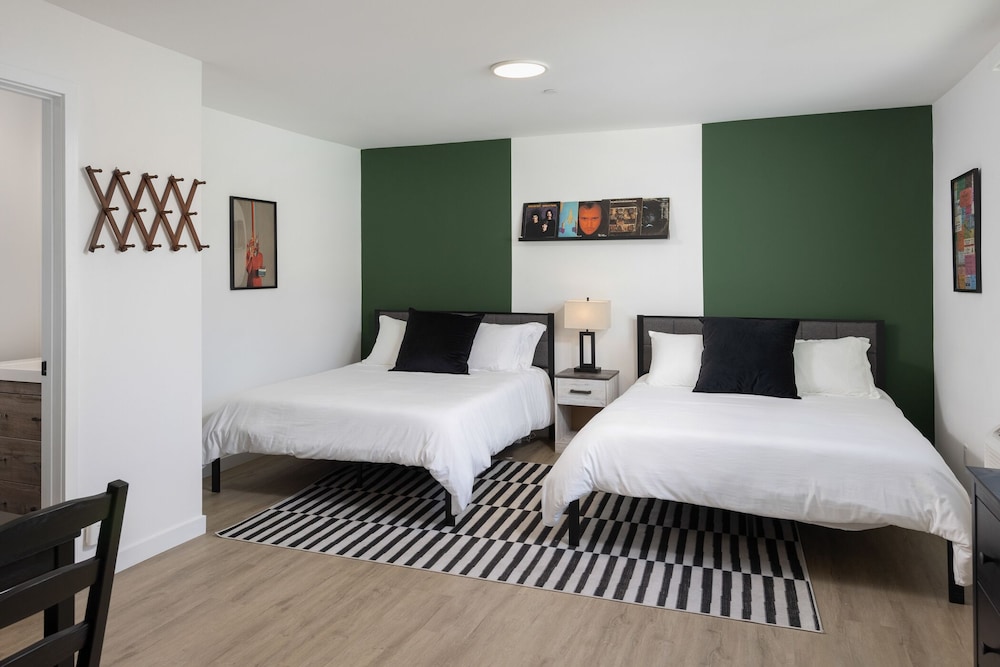Fenix Hotel Hollywood - photo 18